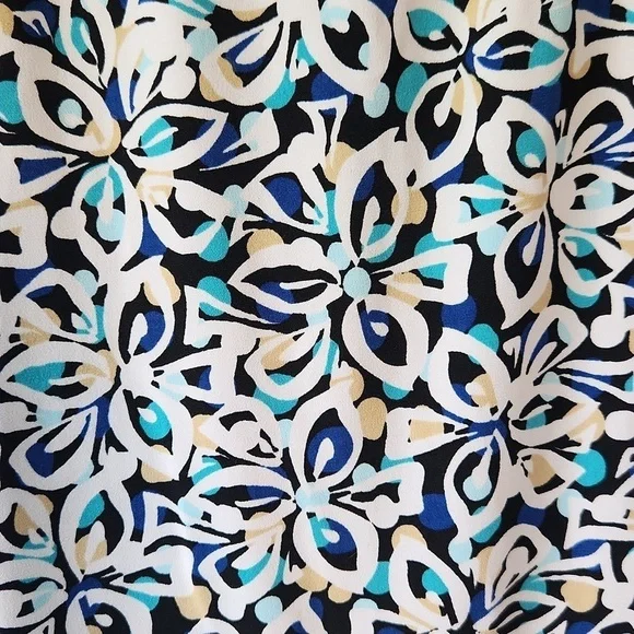 Dress Barn Blue and white floral skirt - Picture 6 of 9